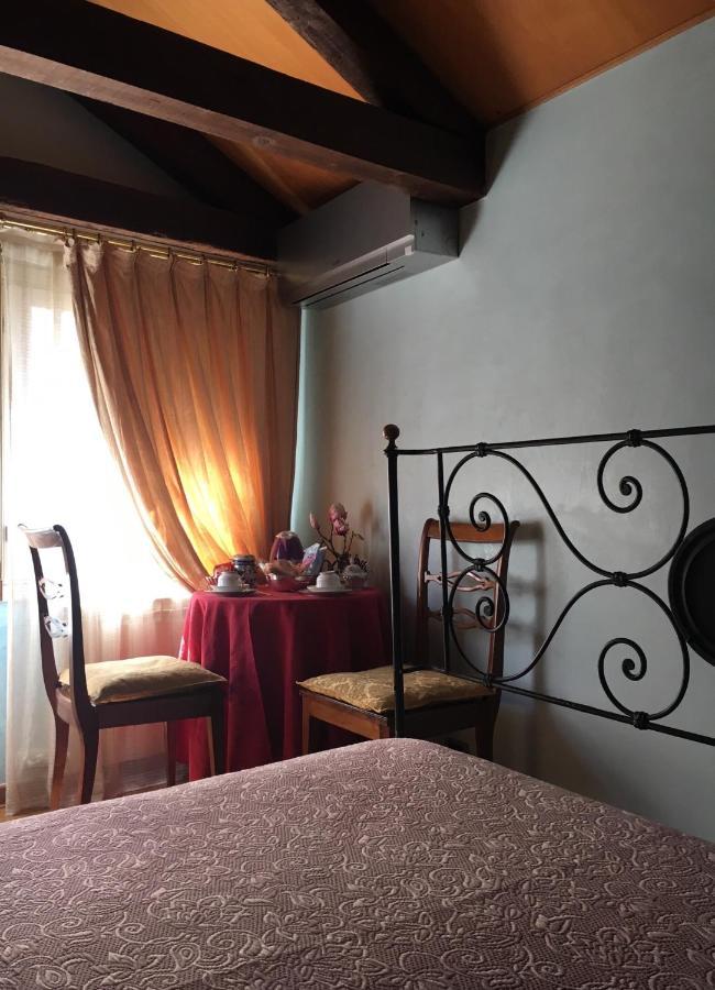 Attico Con Altana Habitación en casa particular Venecia